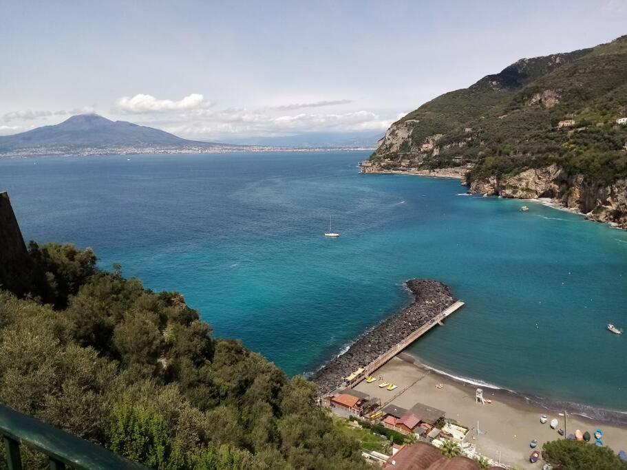 Casa Sorrentina Holiday วีโกเอเกวนเซ ภายนอก รูปภาพ
