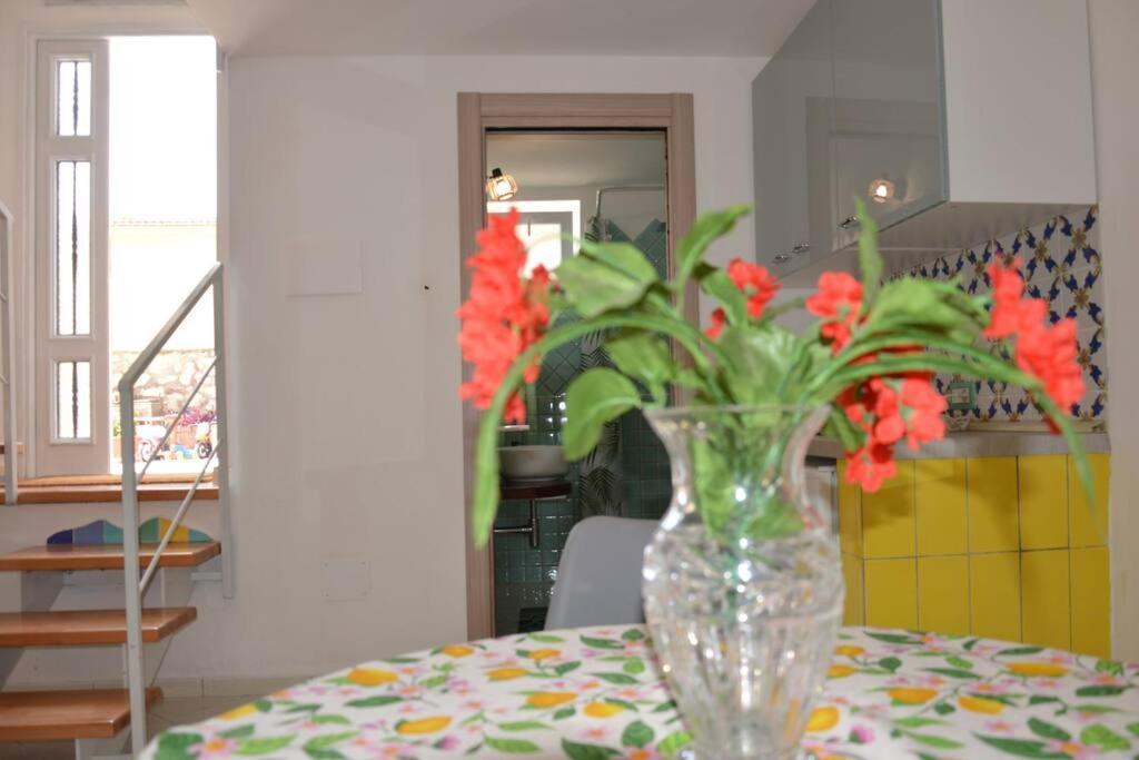 Casa Sorrentina Holiday วีโกเอเกวนเซ ภายนอก รูปภาพ
